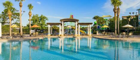 Een verwarmd zwembad