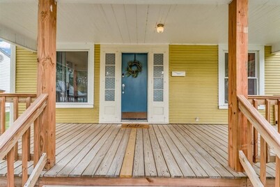 Perfectly located historic bungalow in Wichita's Delano district. Pet-friendly!