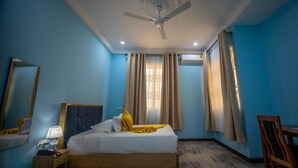 华丽双人房 | 办公桌、笔记本电脑工作区、免费 WiFi、特色家居