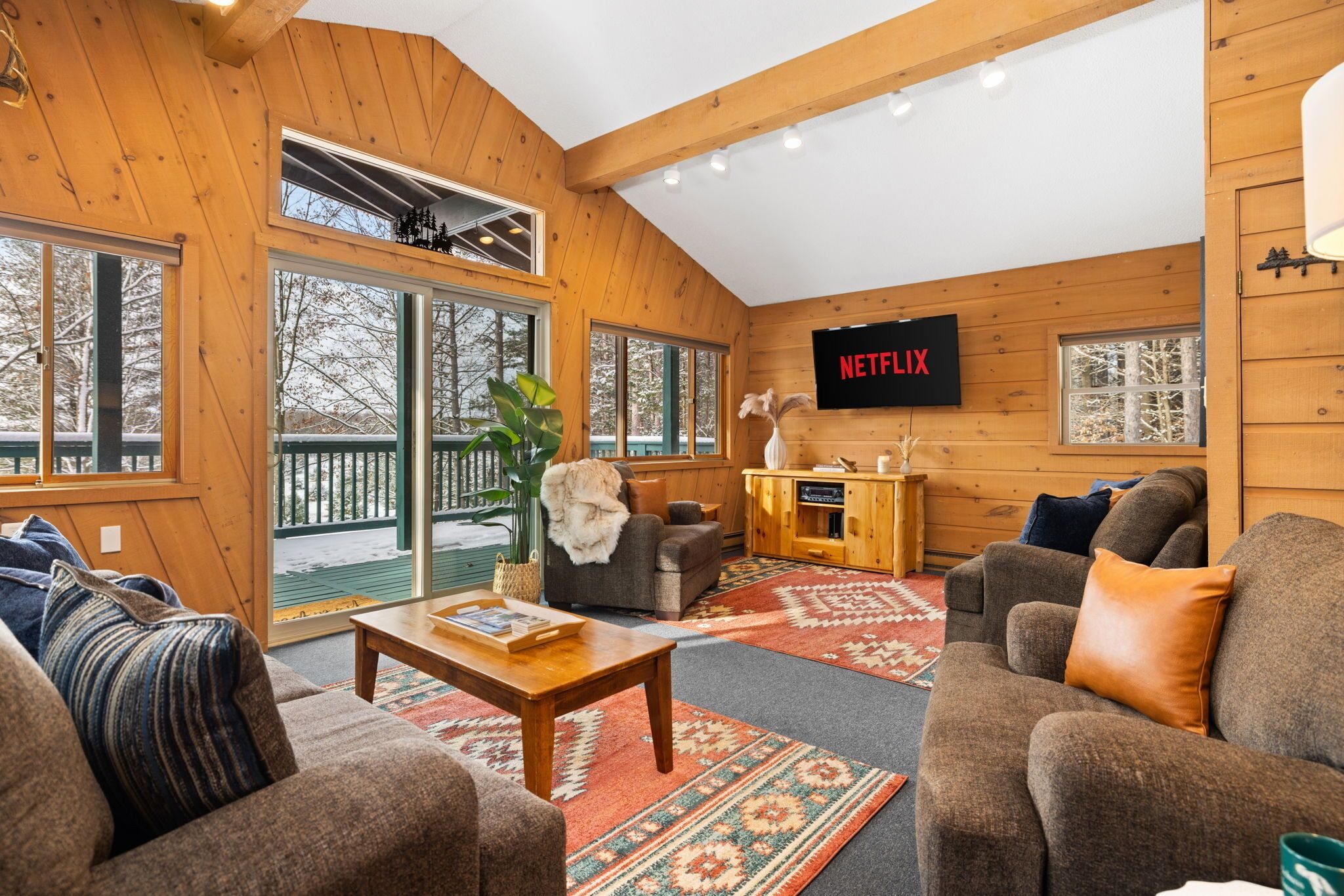 Cozy 3 Bedroom Cabin Near Shanty Creek: Golf + Hike + Resort Access w Hot Tub