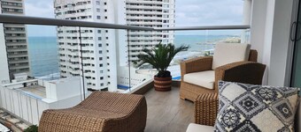 Cartagena Condo located 10 min from City Center & Airport 3 Bedroom/3.5 Bathroom