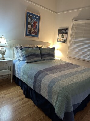 6 habitaciones, tabla de planchar con plancha, wifi y ropa de cama
