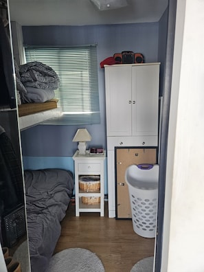 2 habitaciones, wifi gratis y ropa de cama