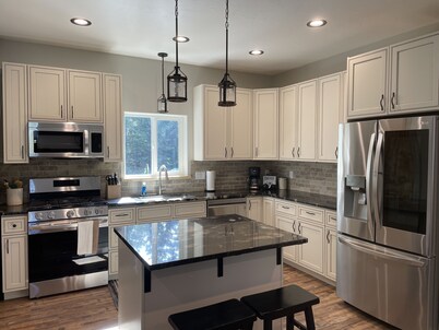 Hibernation Station - Two Bedroom Cabin