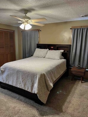 3 chambres, accès au Wi-Fi (inclus), literie fournie