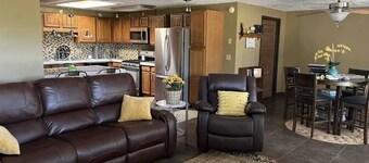 Peaceful getaway  centrally located just min. from Madison and Belterra casino.