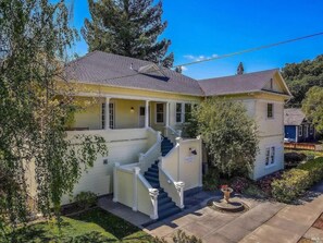 Exterior - Historical Cozy Home Walking Distance to Downtown! (Cloverdale)