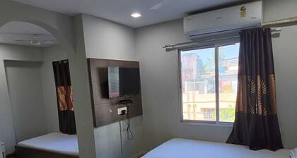 Kusum Hotel And Restaurant