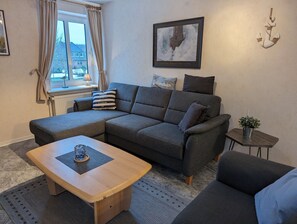 Fernseher, Stereoanlage