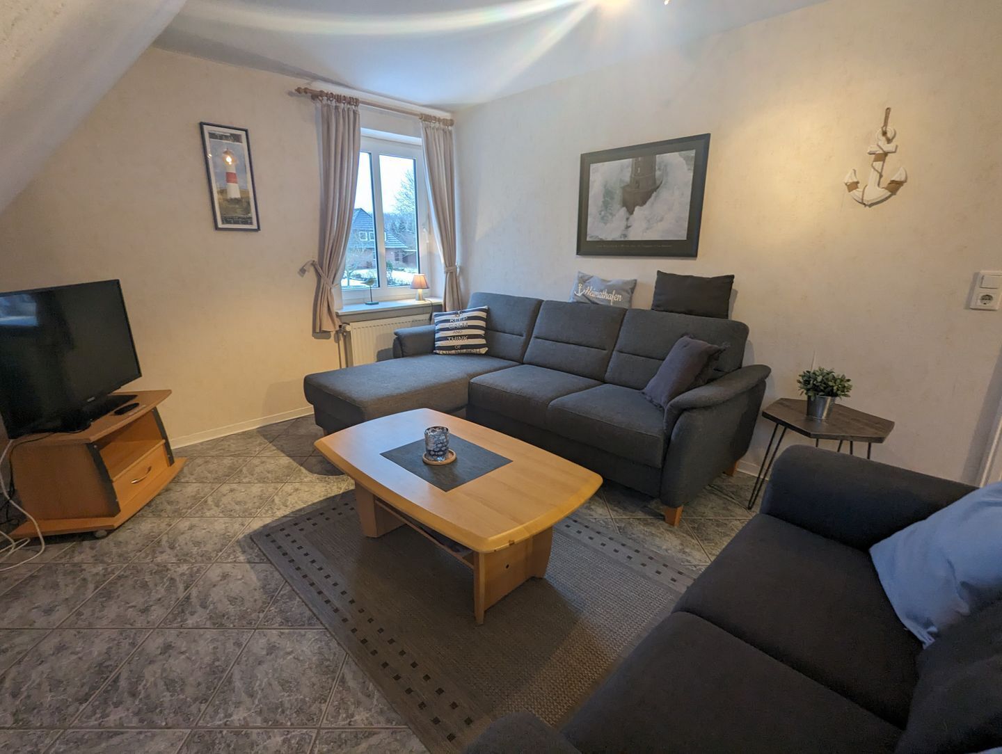 Télévision, chaîne hi-fi