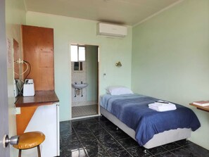 Classic Single Room | Bed sheets