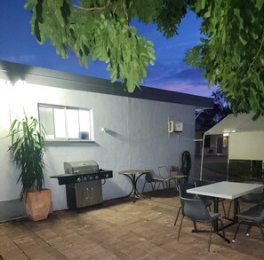 Grill-/Picknickplatz
