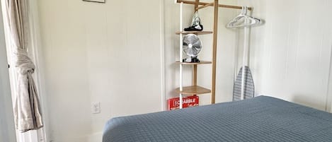 1 bedroom, iron/ironing board, travel crib, WiFi