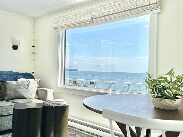 Unclassified image, 1 of 33, button