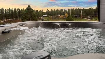 Baignoire à remous extérieure