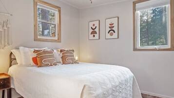 1 bedroom, iron/ironing board, travel crib, free WiFi