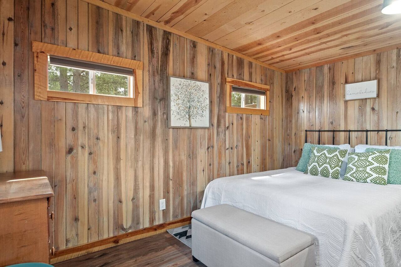 2 soverom, reiseseng for barn, wi-fi (inkludert) og sengetøy