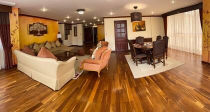 Edificio Oscar-Beautiful, Spacious, & Cozy Condo Style APT.