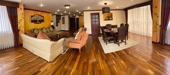 Edificio Oscar-Beautiful, Spacious, & Cozy Condo Style APT.