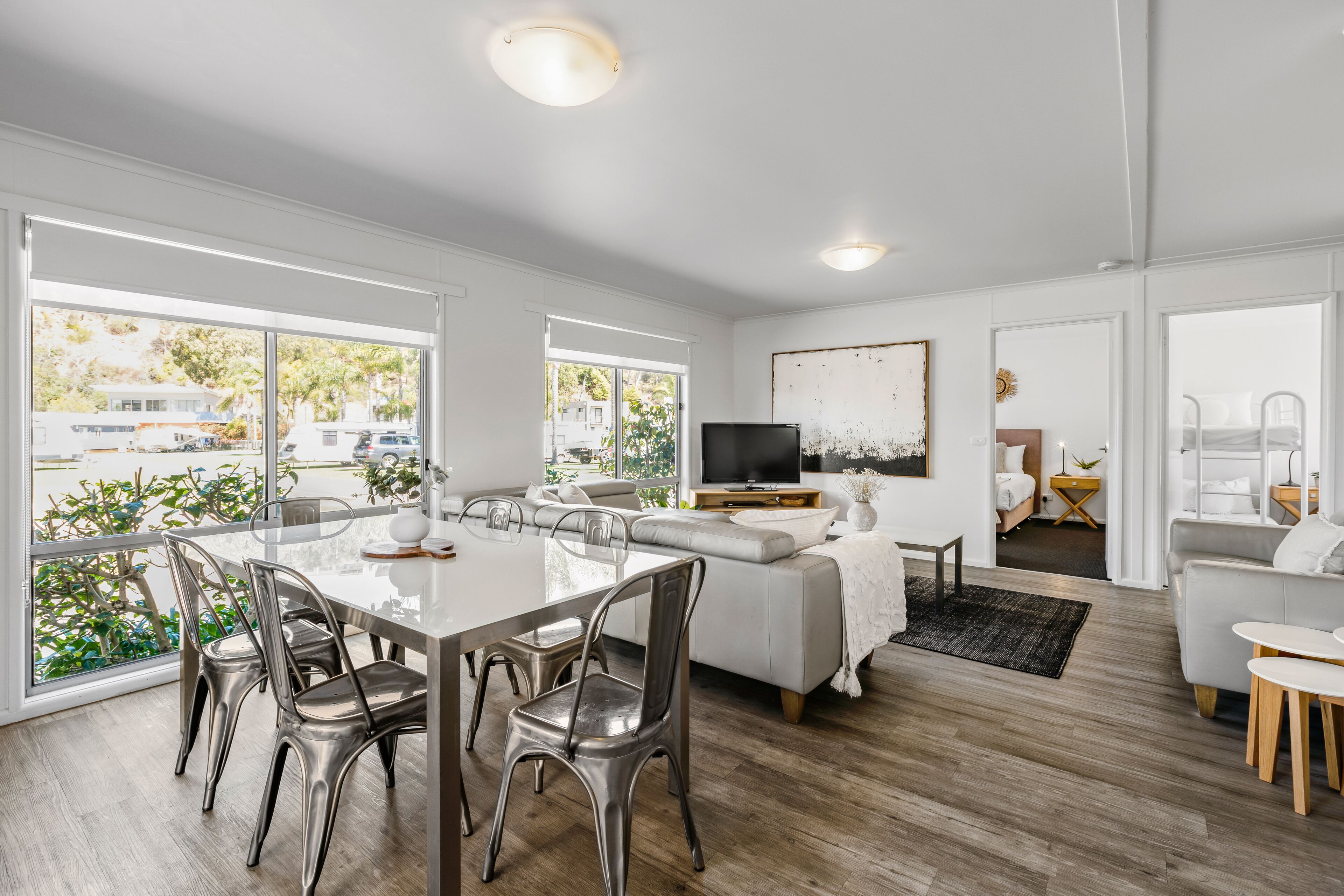 Superior Villa, 2 Bedrooms | In-room dining