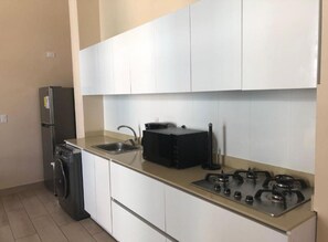 Microwave, oven, stovetop, dishwasher