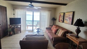 Smart TV - BREATHTAKING WATERFRONT VIEWS AT COWPET BAY WITH LUXURY ACCOMODATIONS. EAST END. (St Thomas)