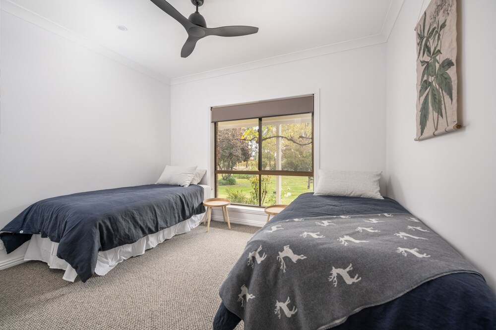 Entire House The Kingsley, King Valley Moyhu Vrbo