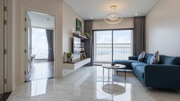 Four Bedrooms Apartment | Living area
