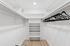 Casa | 5 dormitoris, planxa i posts de planxar i wifi gratuïta