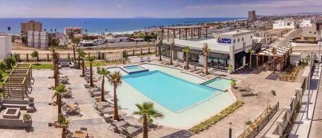 Piscine extérieure, piscine chauffée