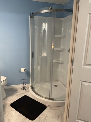 Hair dryer, towels, soap, toilet paper - Safe, quiet, clean, comfortable Studio in the up and coming city of Auburndale (Auburndale)