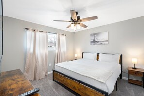 2 habitaciones, tabla de planchar con plancha y wifi gratis 