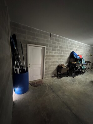 Interior - Hidden Spring Run • Elevated Views • 2 Kings • 75" Smart TV • Game Rm (Spring Hill)
