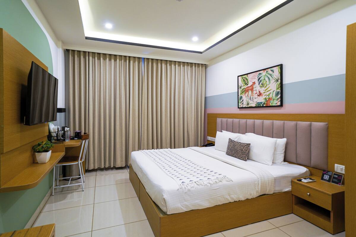 Standard Double Room | Egyptian cotton sheets, premium bedding, desk, free WiFi