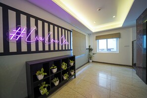 Interior detail - Olive Hotel Hebbal by Embassy Group (Bengaluru)