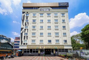Front of property - Olive Hotel Hebbal by Embassy Group (Bengaluru)
