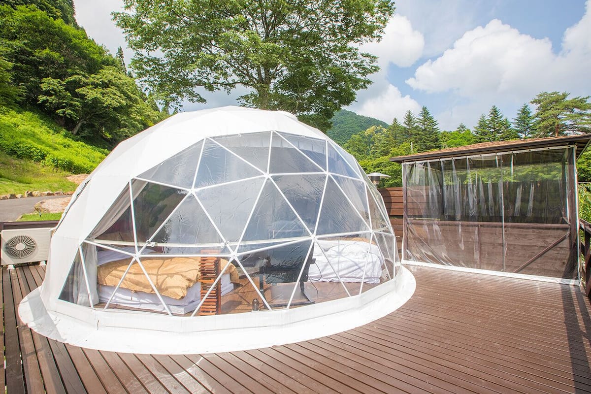 1 habitación y ropa de cama