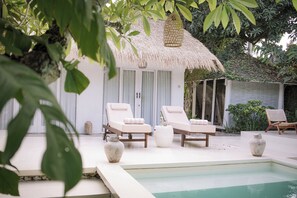 Outdoor pool - Thrive - A Liv Life Hotel (Canggu)