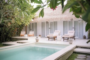Outdoor pool - Thrive - A Liv Life Hotel (Canggu)