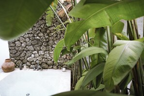 舒適套房 | 熨斗/熨衣板、免費無線上網、床單