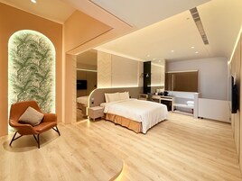 Superior Room, 1 Queen Bed | In-room safe, desk, blackout curtains, free WiFi