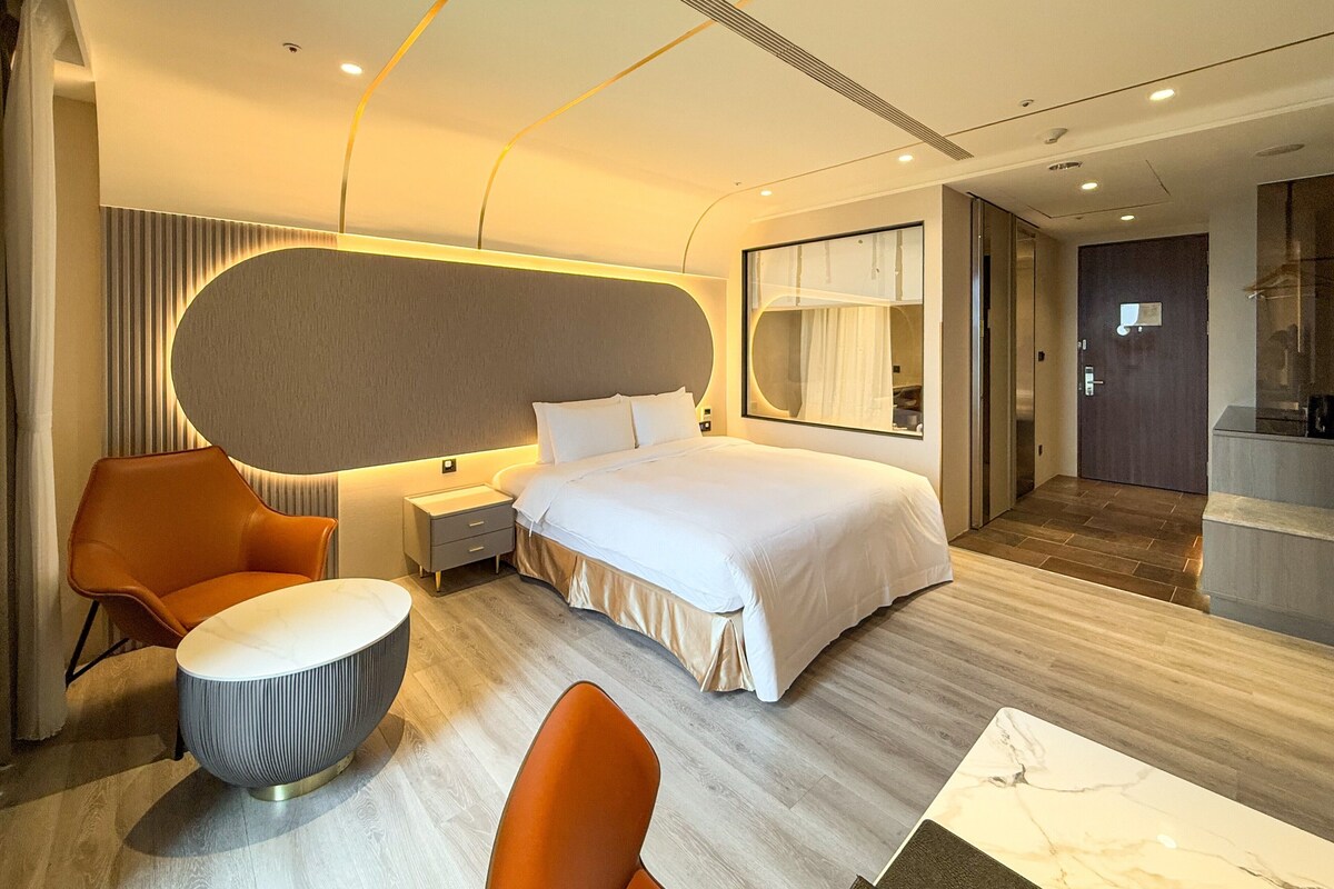 Kamar Double Superior, 1 Tempat Tidur Double | Brankas, meja kerja, tirai kedap cahaya, dan Wi-Fi gratis