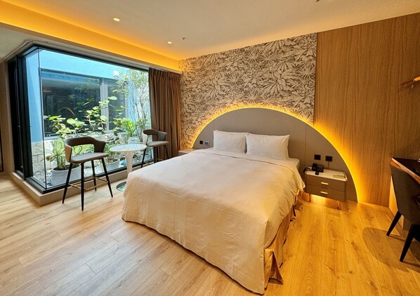 Superior Room, 1 Queen Bed