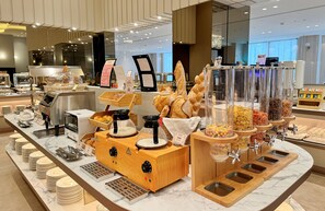 Daily self-serve breakfast (TWD 418 per person) - JingIn Hotel (Tainan)