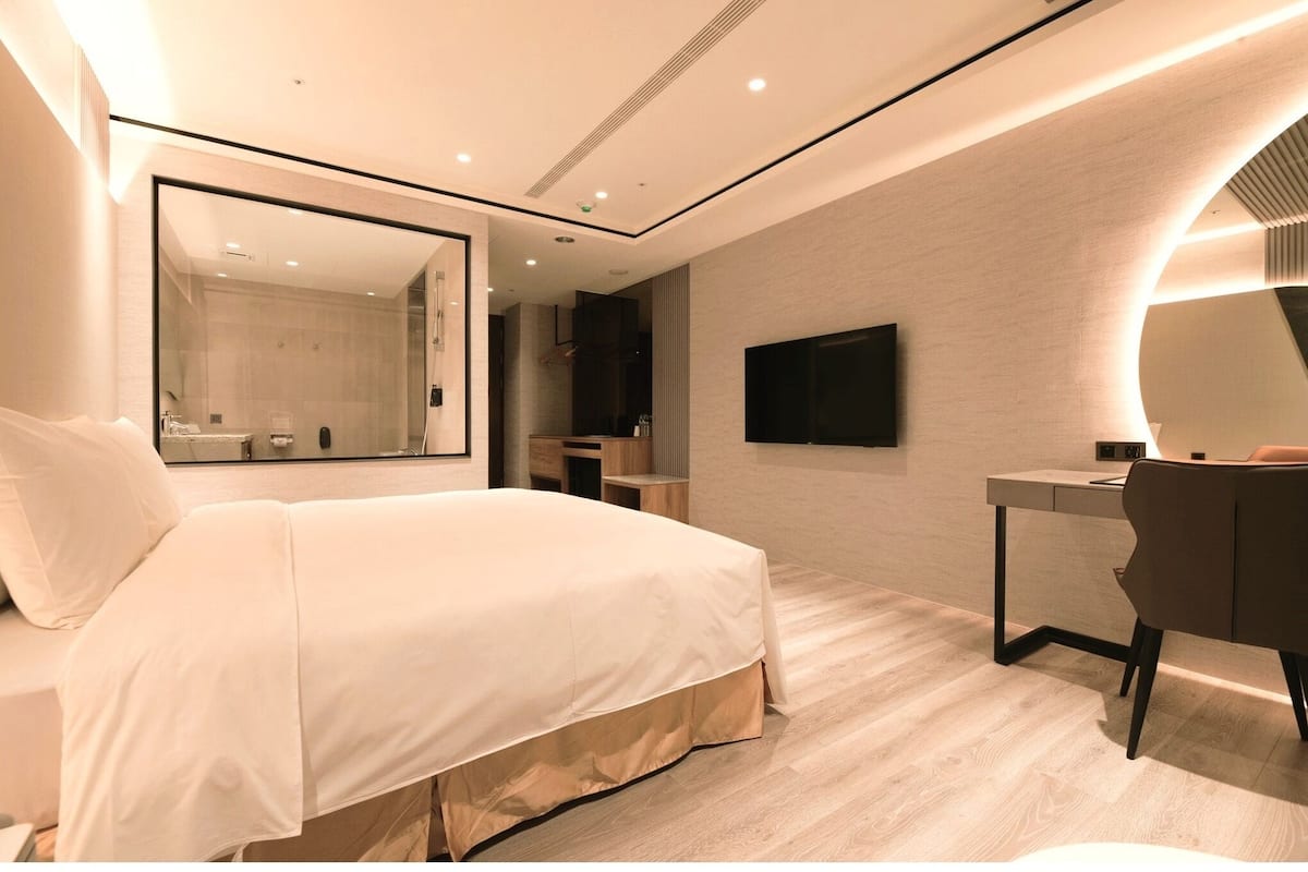 In-room safe, desk, blackout curtains, free WiFi