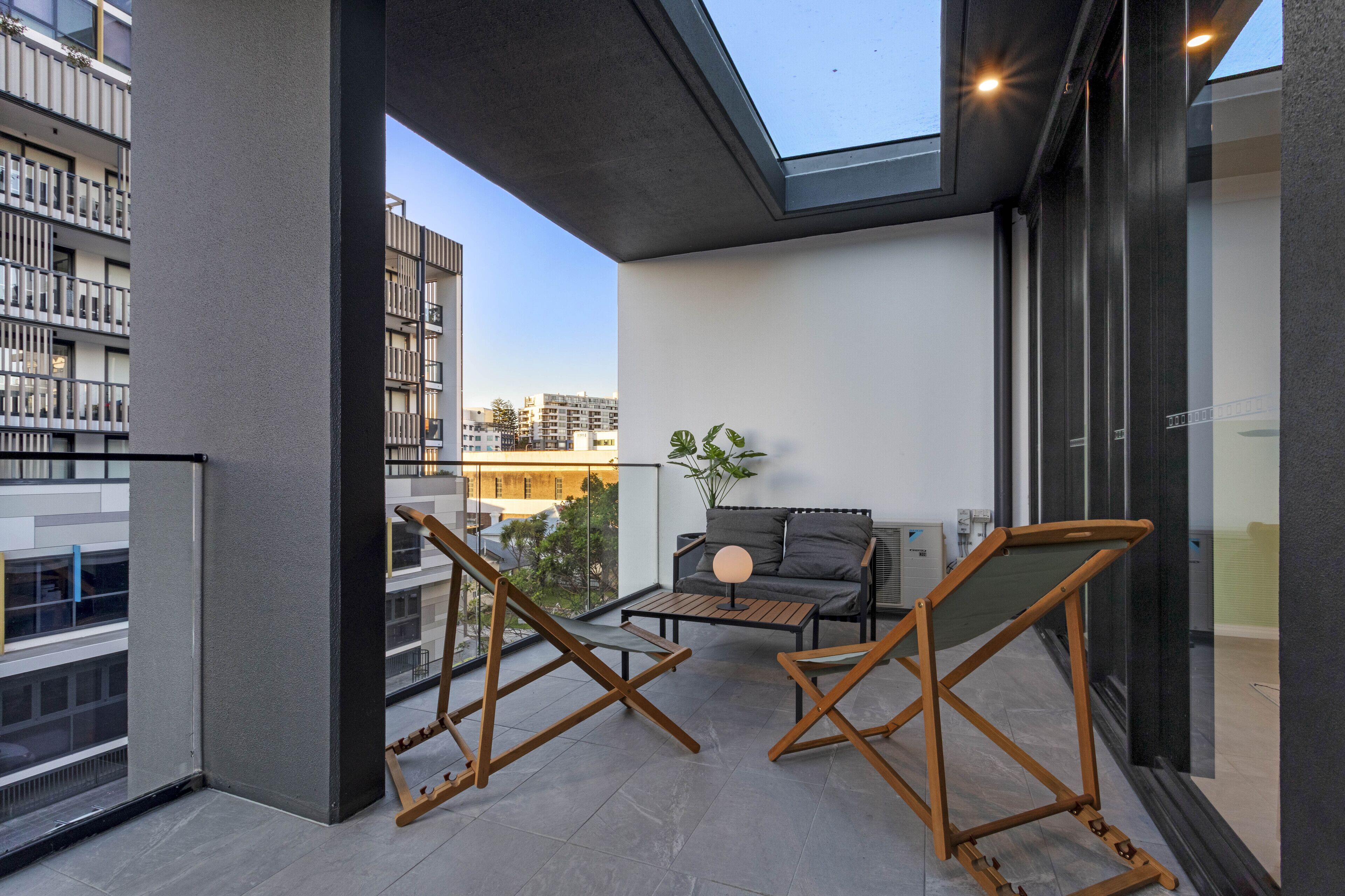 Classic Apartment, 1 King Bed | Balcony