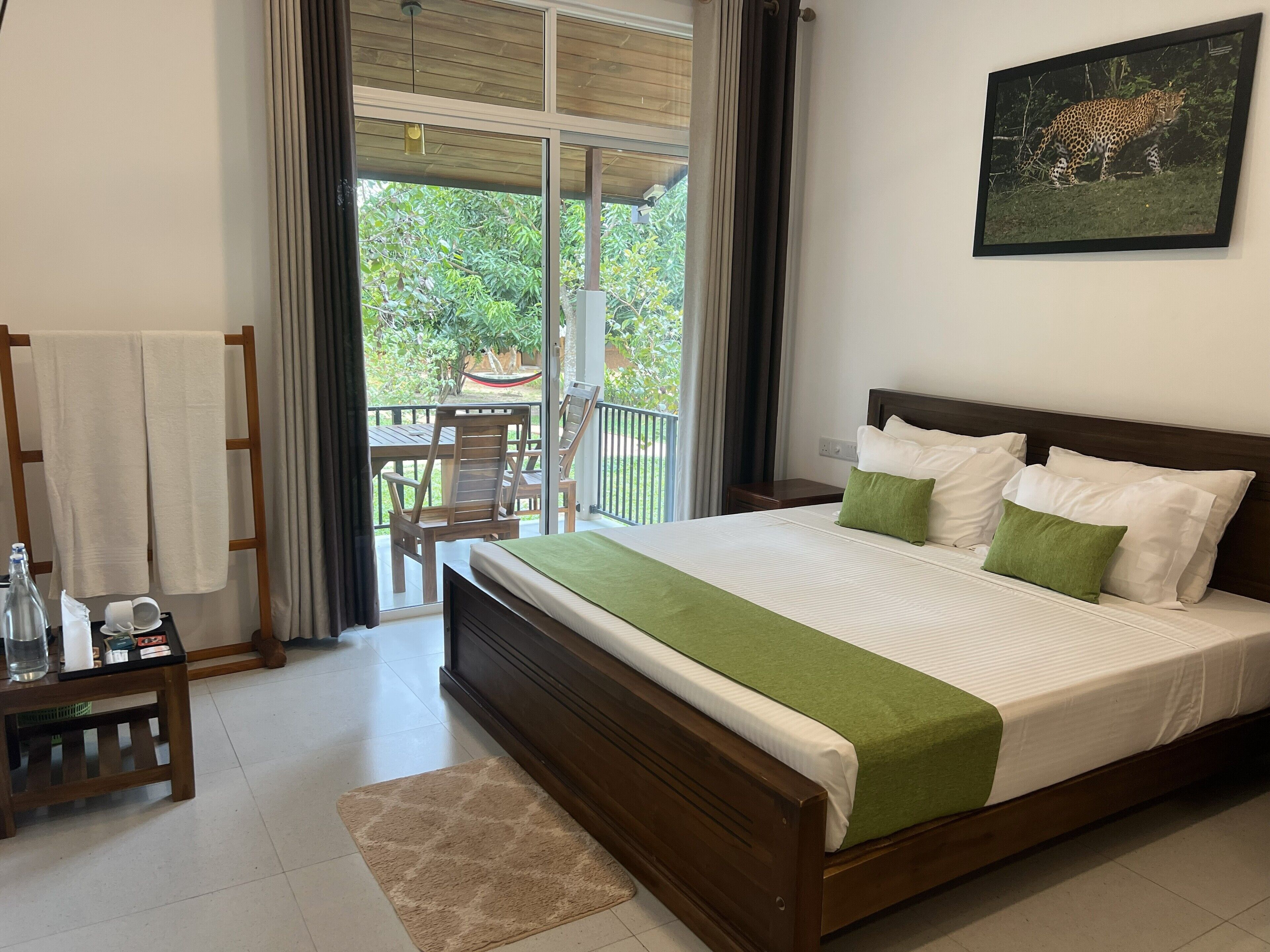 Standard-Doppelzimmer, 1 King-Bett, Nichtraucher, Seeblick