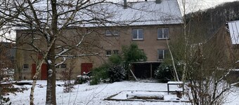 Neu Renovierte, Gemütliche Landhauswohnung, Ideal Ausgestattet für Familien