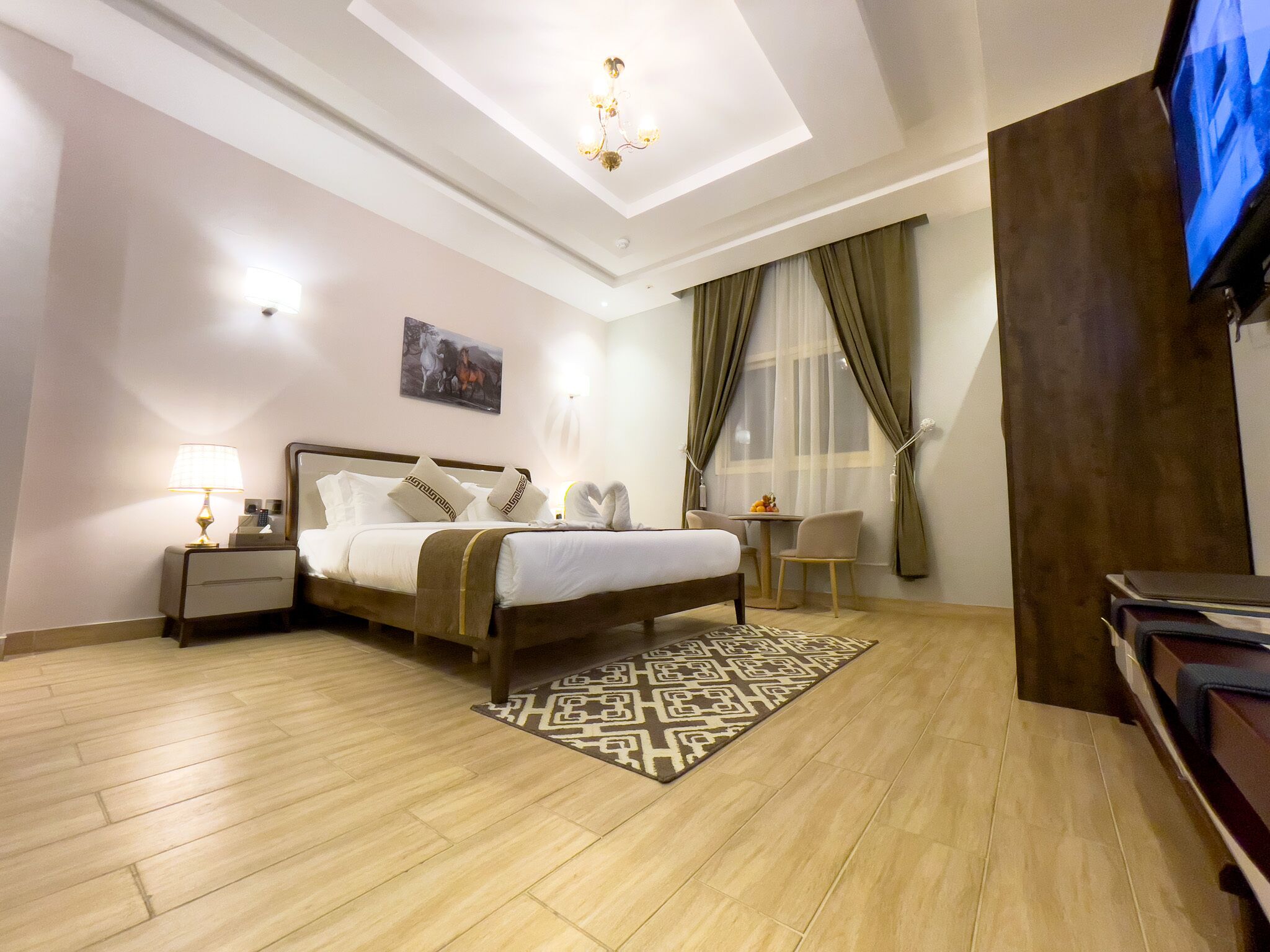 In-room safe, desk, soundproofing, free WiFi