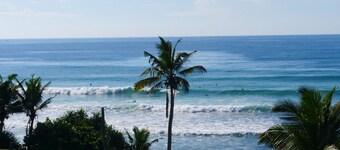 โรงแรมโคซี่ โคโคส์